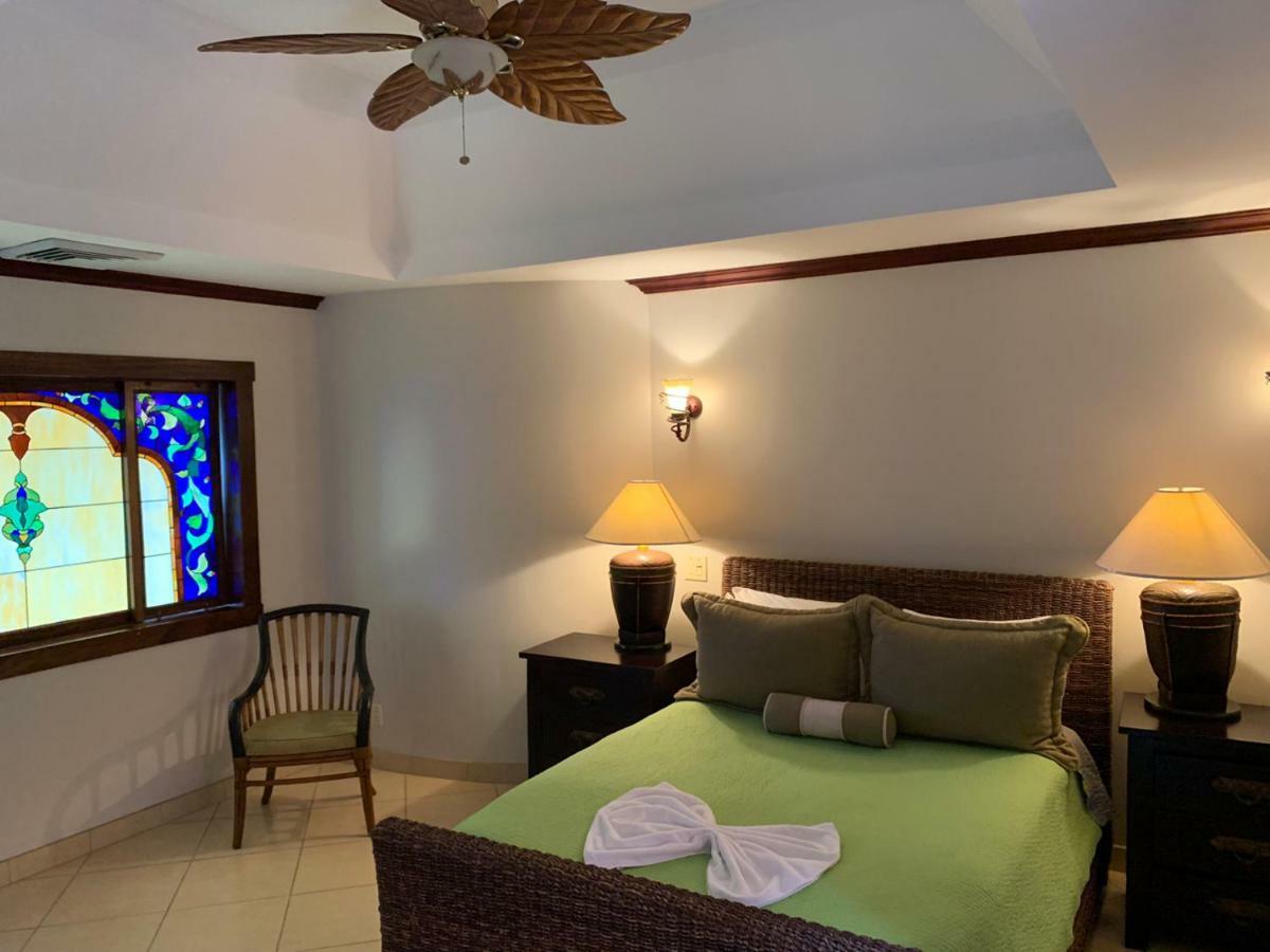 Pacifico Colonial Condominiums Manuel Antonio Buitenkant foto